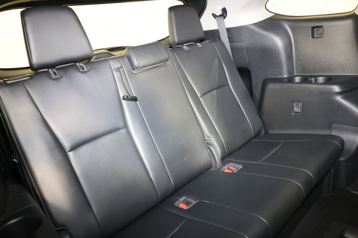 Used 2020 Toyota Highlander XLE FWD image 43
