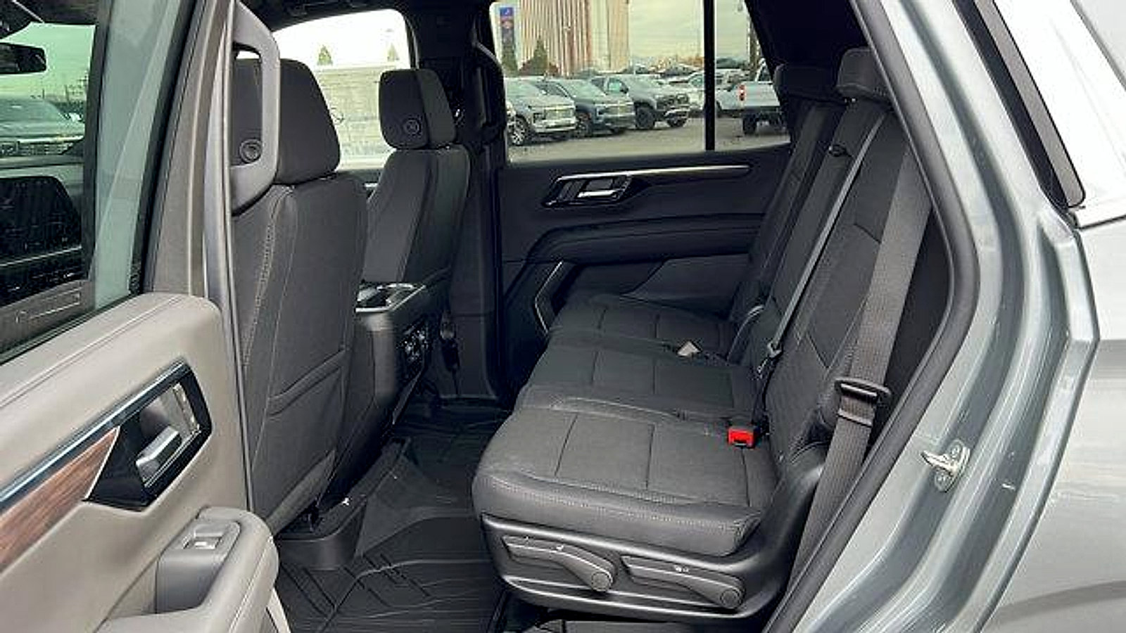 New 2026 Chevrolet Tahoe LS w/ LPO, Get Active Package image 14