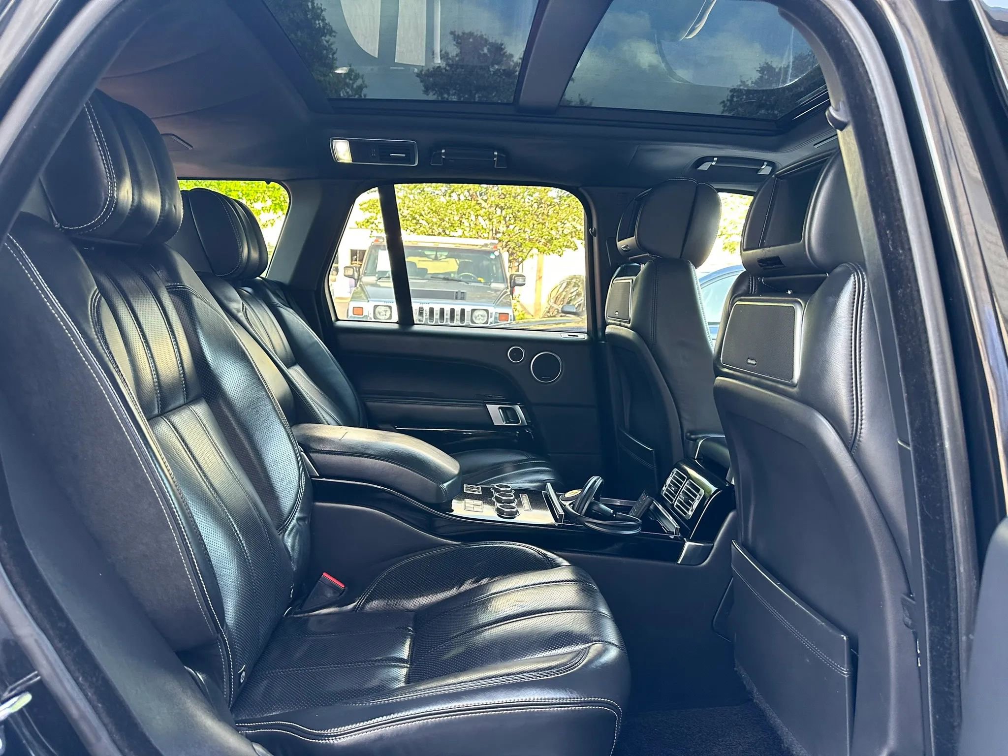 Used 2014 Land Rover Range Rover Autobiography AWD/4WD image 36