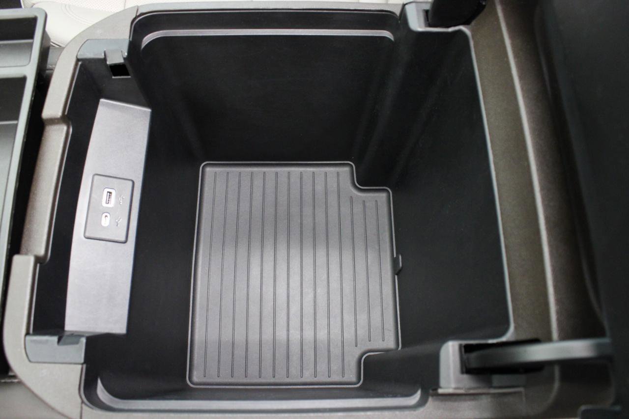 Used 2022 GMC Yukon SLT w/ SLT Premium Package image 71