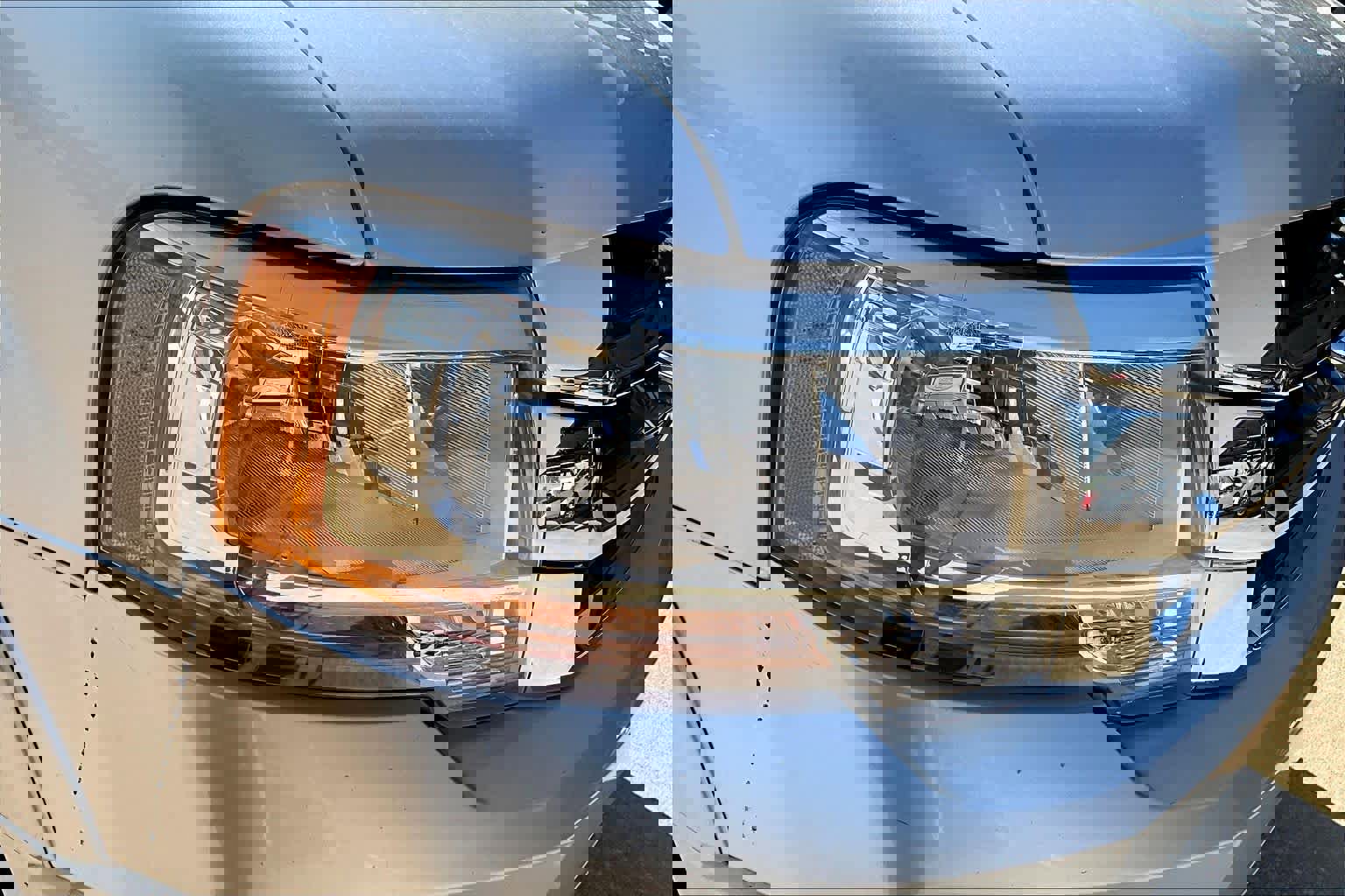 Used 2017 Ford Expedition XLT AWD/4WD image 25