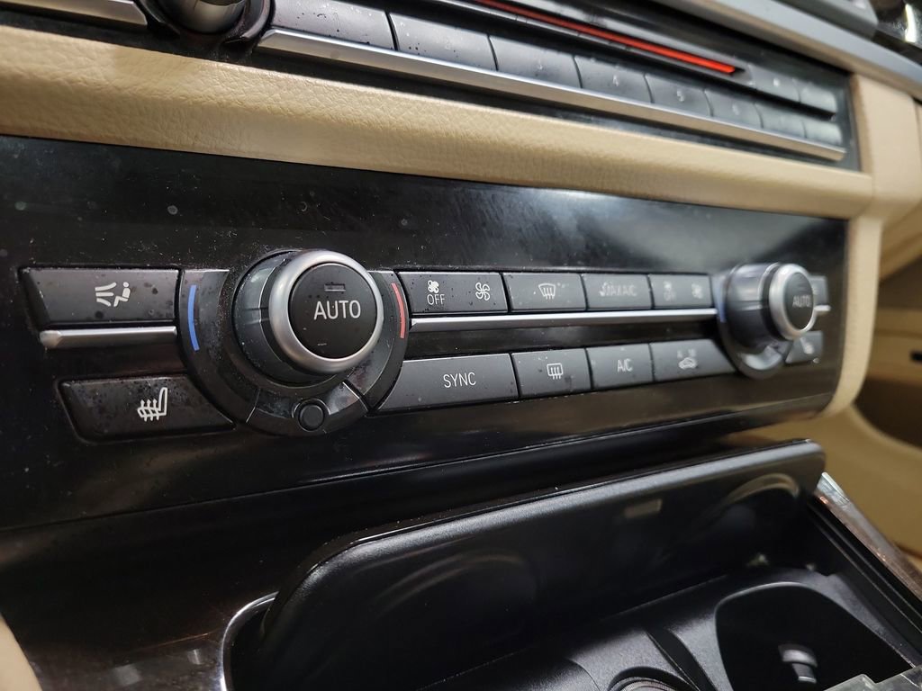 Used 2014 BMW 535i xDrive Sedan image 19