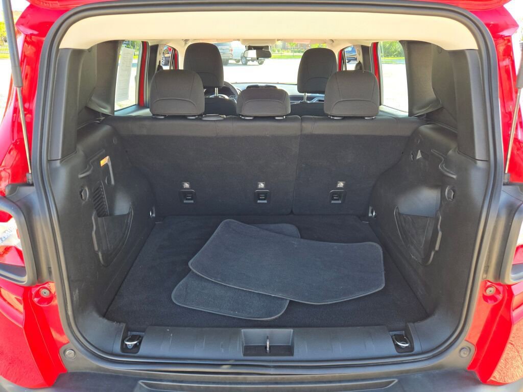 Used 2021 Jeep Renegade Sport AWD/4WD image 19