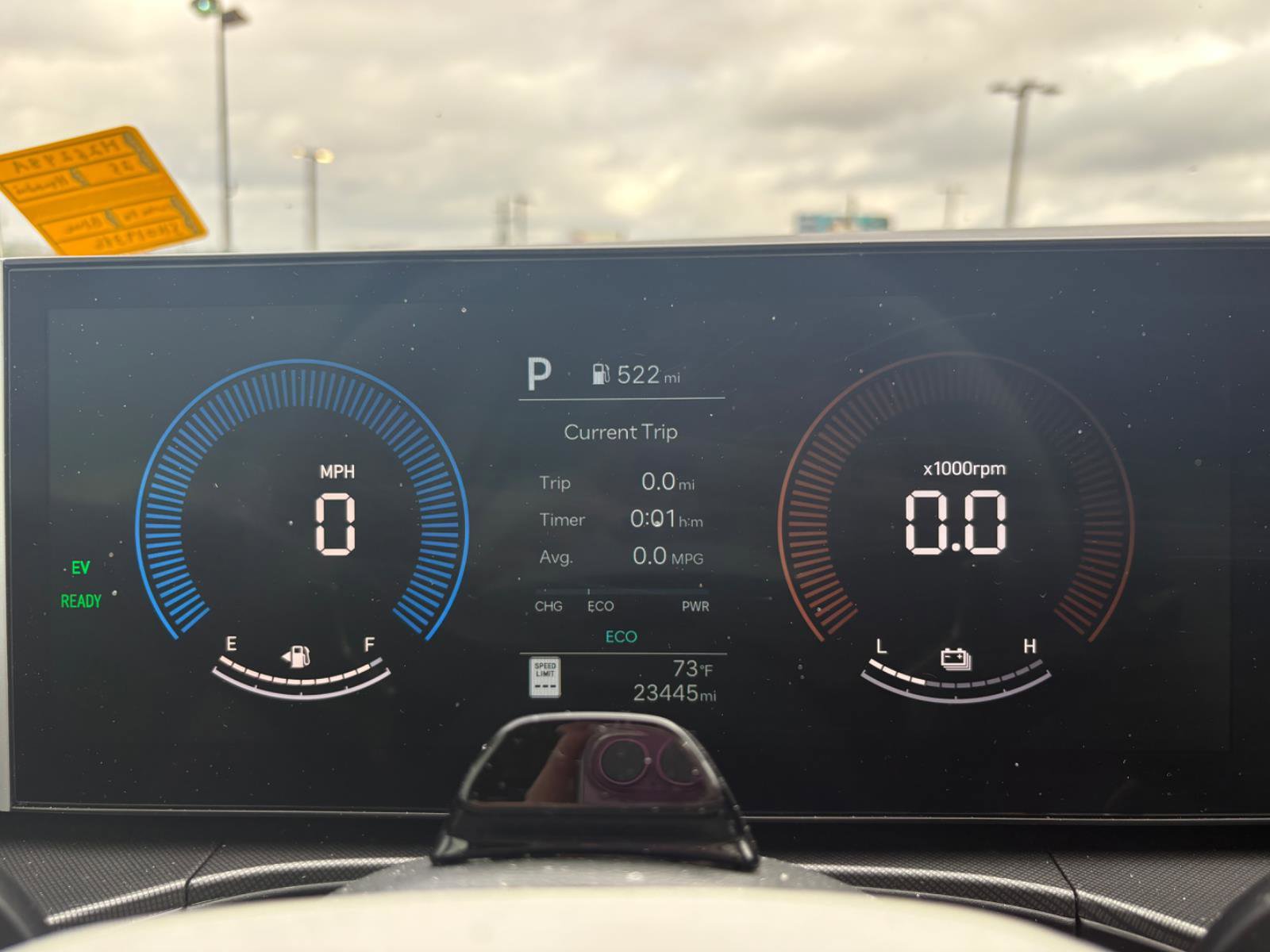 Used 2025 Hyundai Santa Fe SEL image 2