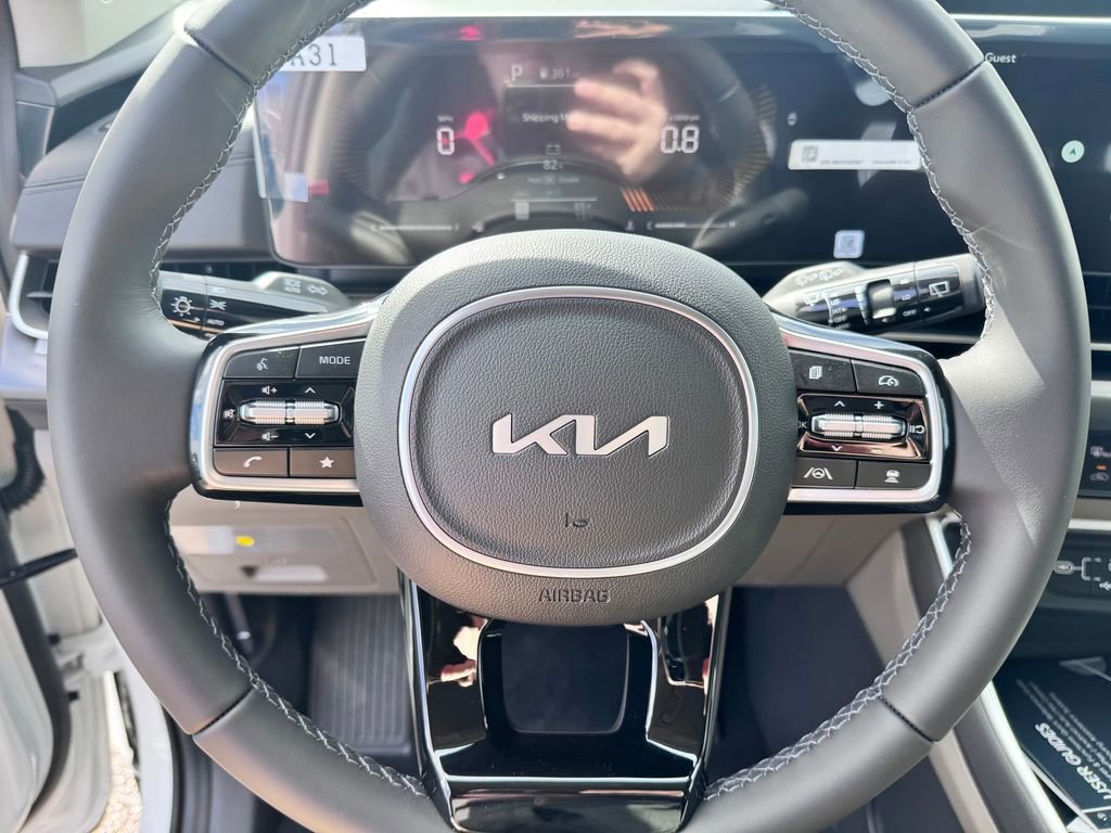 New 2026 Kia Carnival FWD image 14