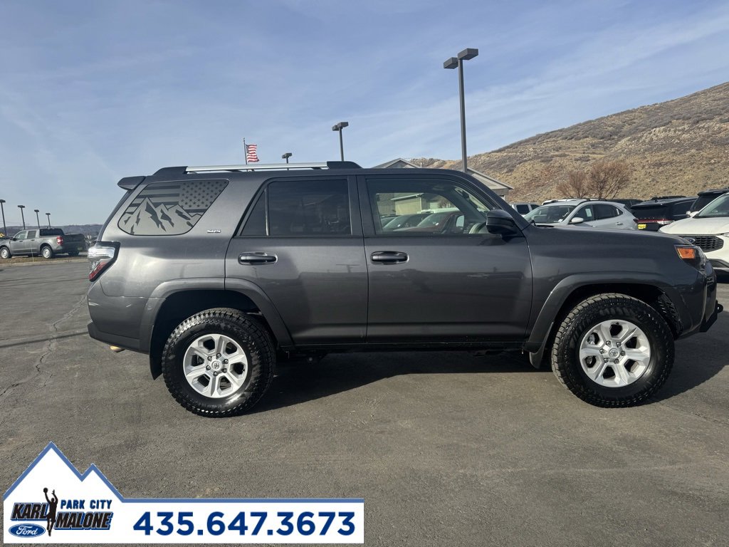 Used 2022 Toyota 4Runner SR5 image 2