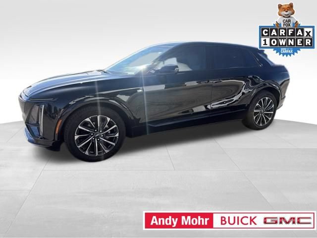 Used 2025 Cadillac Lyriq Sport AWD/4WD image 6
