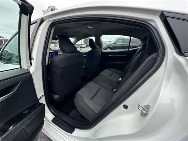 Used 2025 Toyota Camry LE image 18