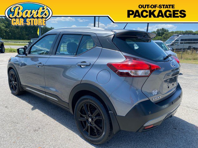Used 2020 Nissan Kicks SR w/ SR Premium Package FWD image 4