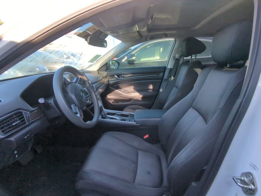 Used 2019 Honda Accord EX image 6