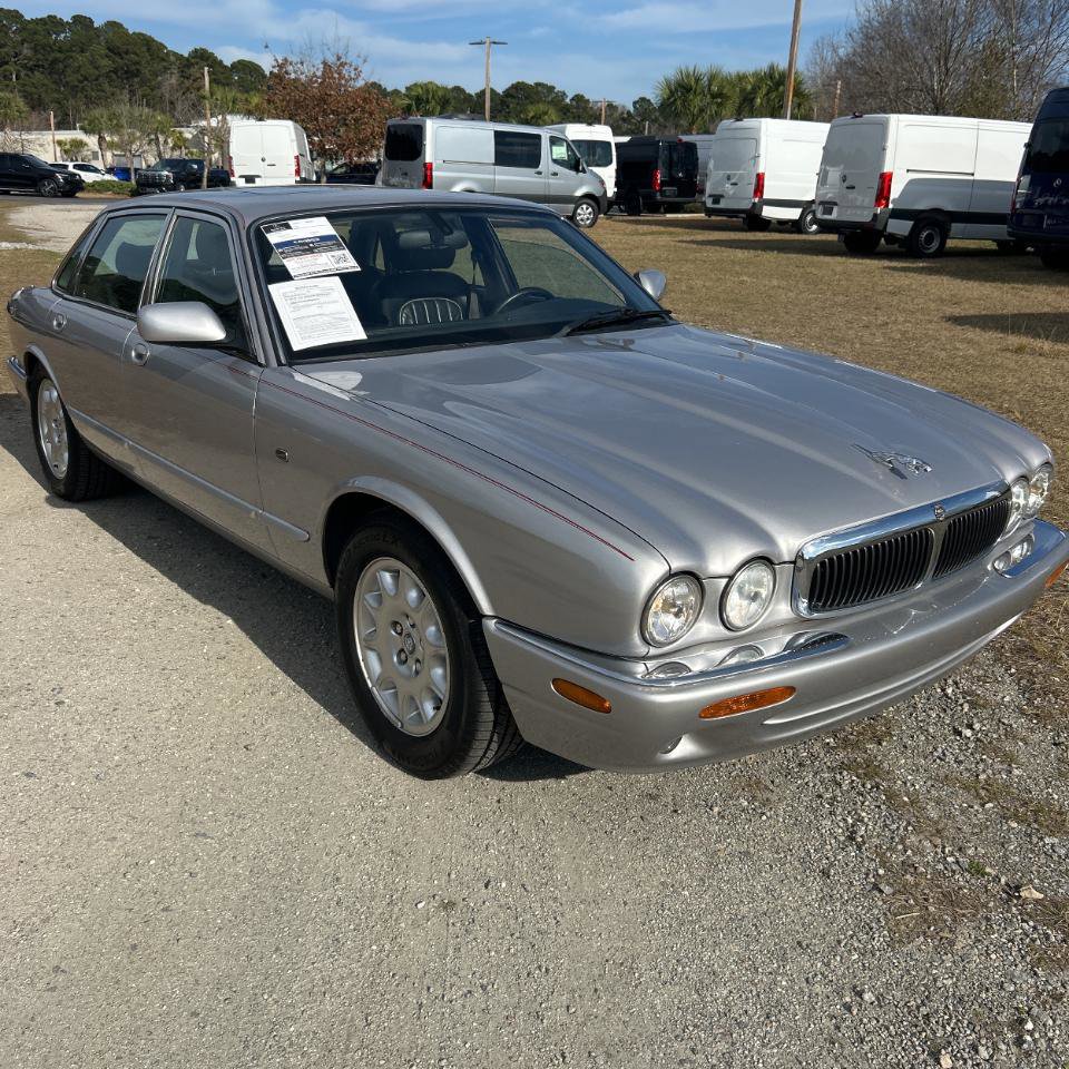 Used 2002 Jaguar XJ8 image 6