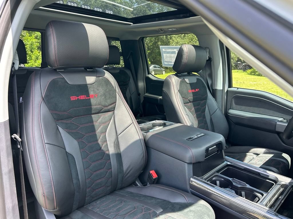 New 2026 Ford F250 Lariat w/ Black Appearance Package AWD/4WD image 47