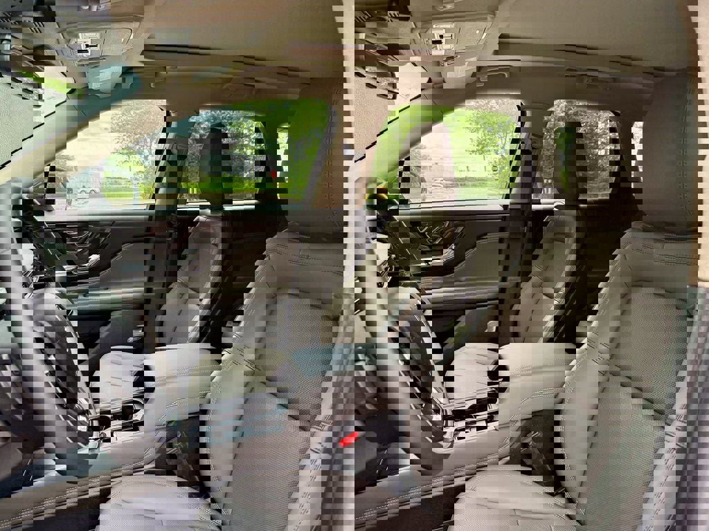 New 2025 Lincoln Corsair Grand Touring image 10