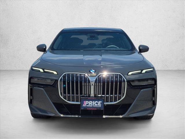 Used 2024 BMW 740i RWD image 2