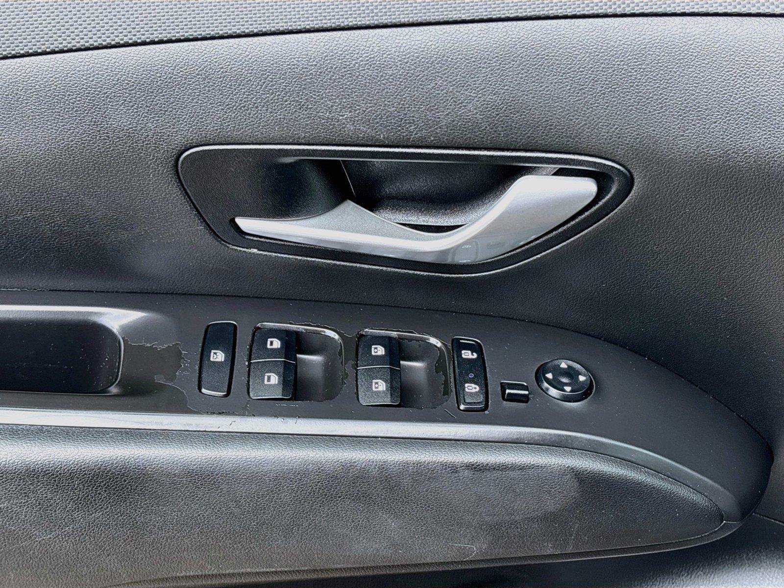 Used 2022 Hyundai Santa Cruz SEL FWD image 17