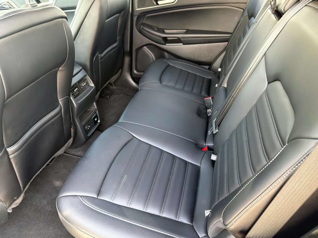 Used 2022 Ford Edge SEL w/ Convenience Package AWD/4WD image 28