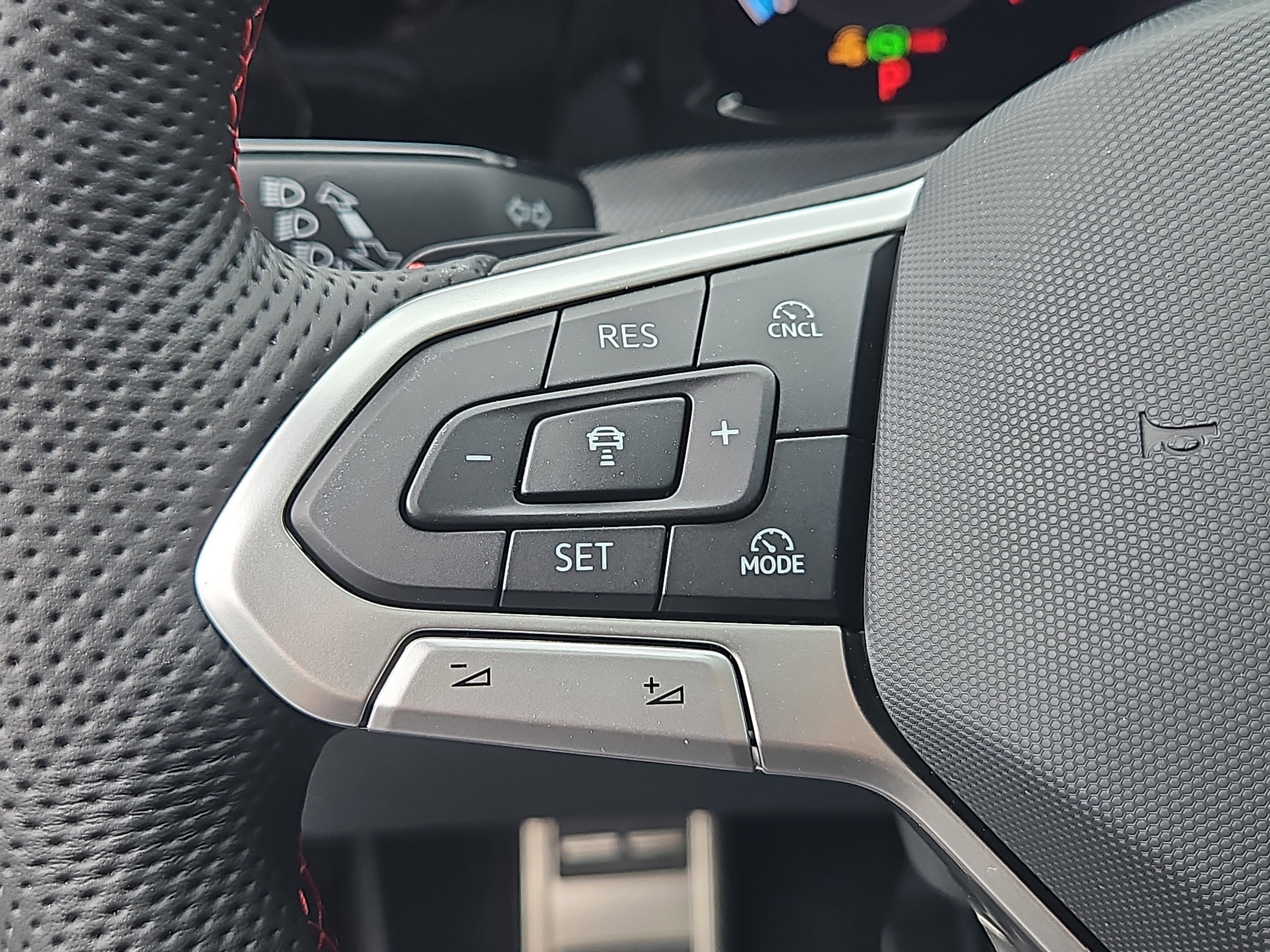 New 2025 Volkswagen GTI SE image 15