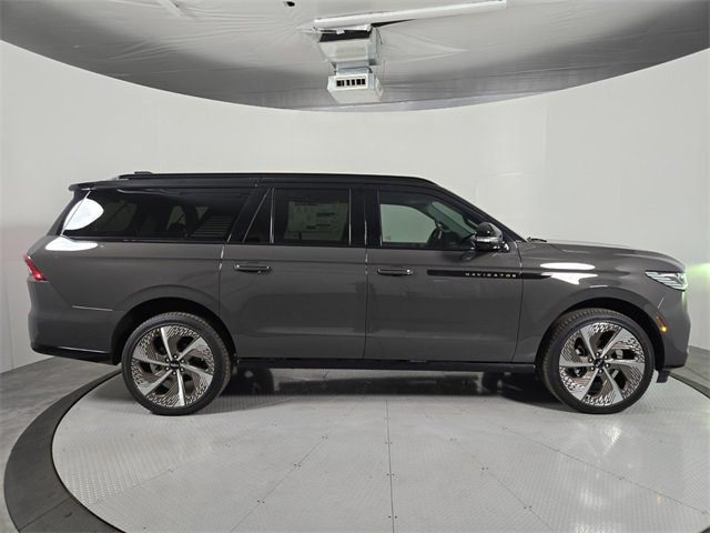 New 2025 Lincoln Navigator L Black Label w/ Black Label Special Edition image 3