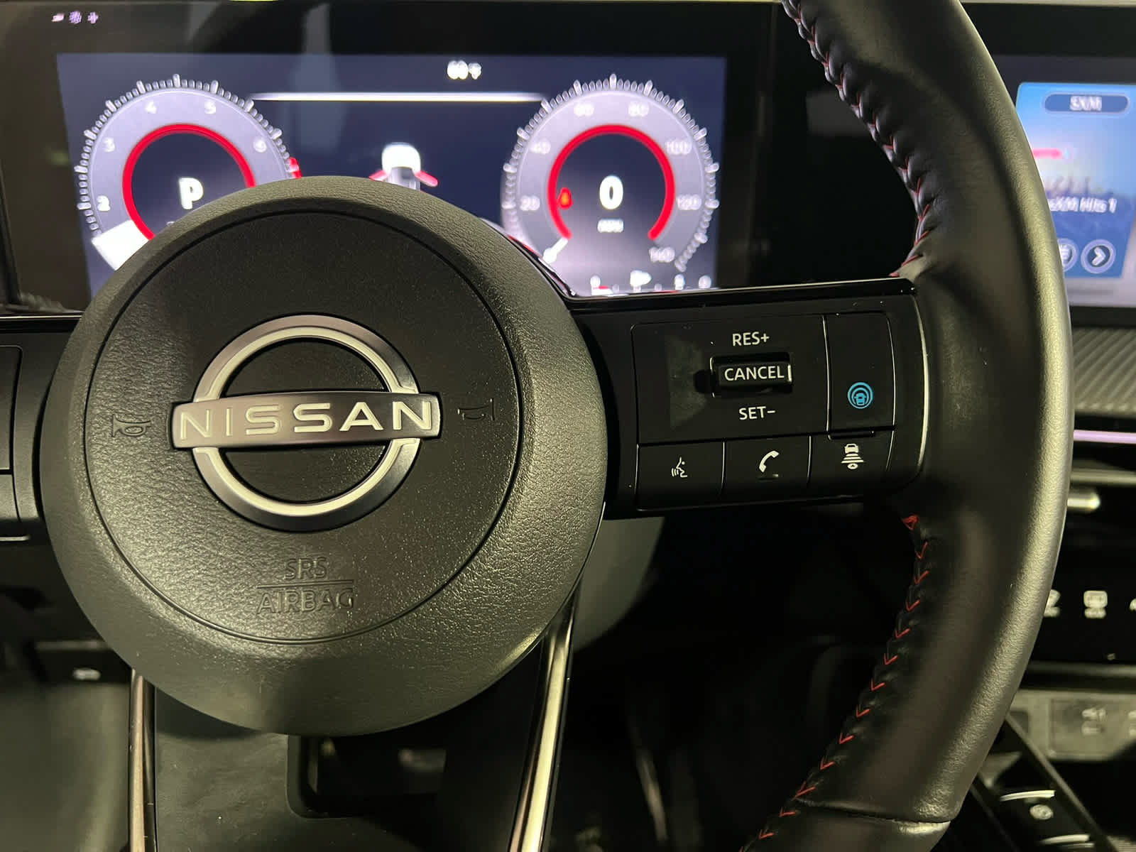 Used 2025 Nissan Kicks SR FWD image 18