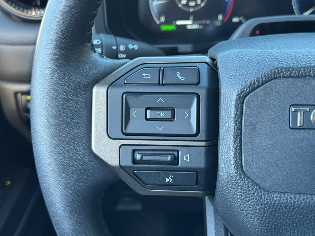 Used 2024 Toyota Land Cruiser image 34