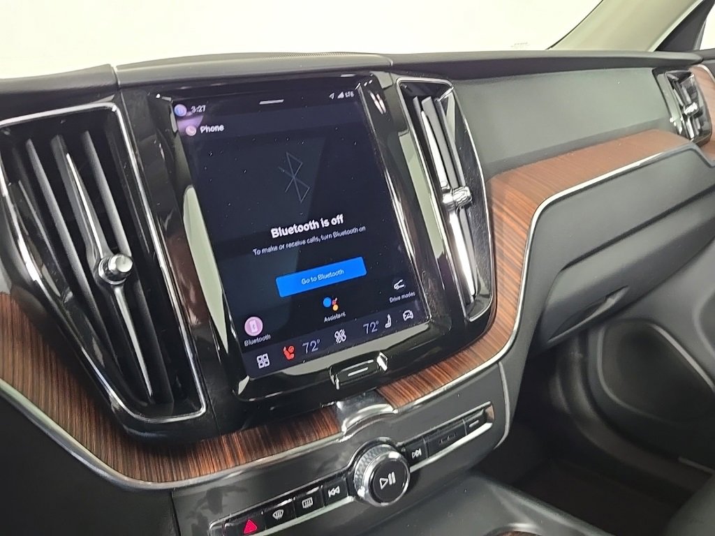Certified 2023 Volvo XC60 B5 Plus w/ Climate Package image 22
