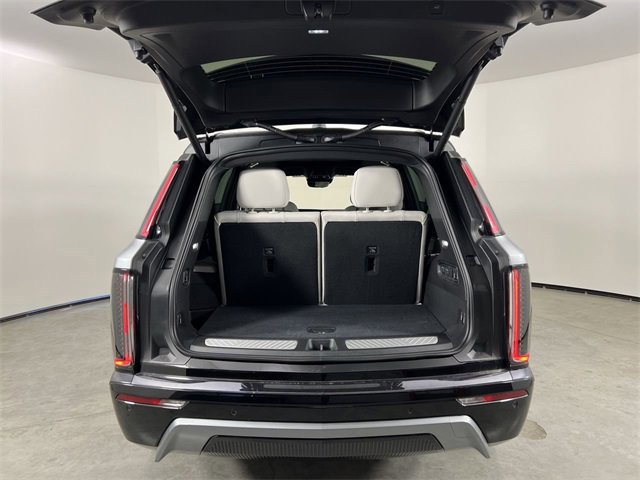 Used 2026 Cadillac Vistiq Sport image 27