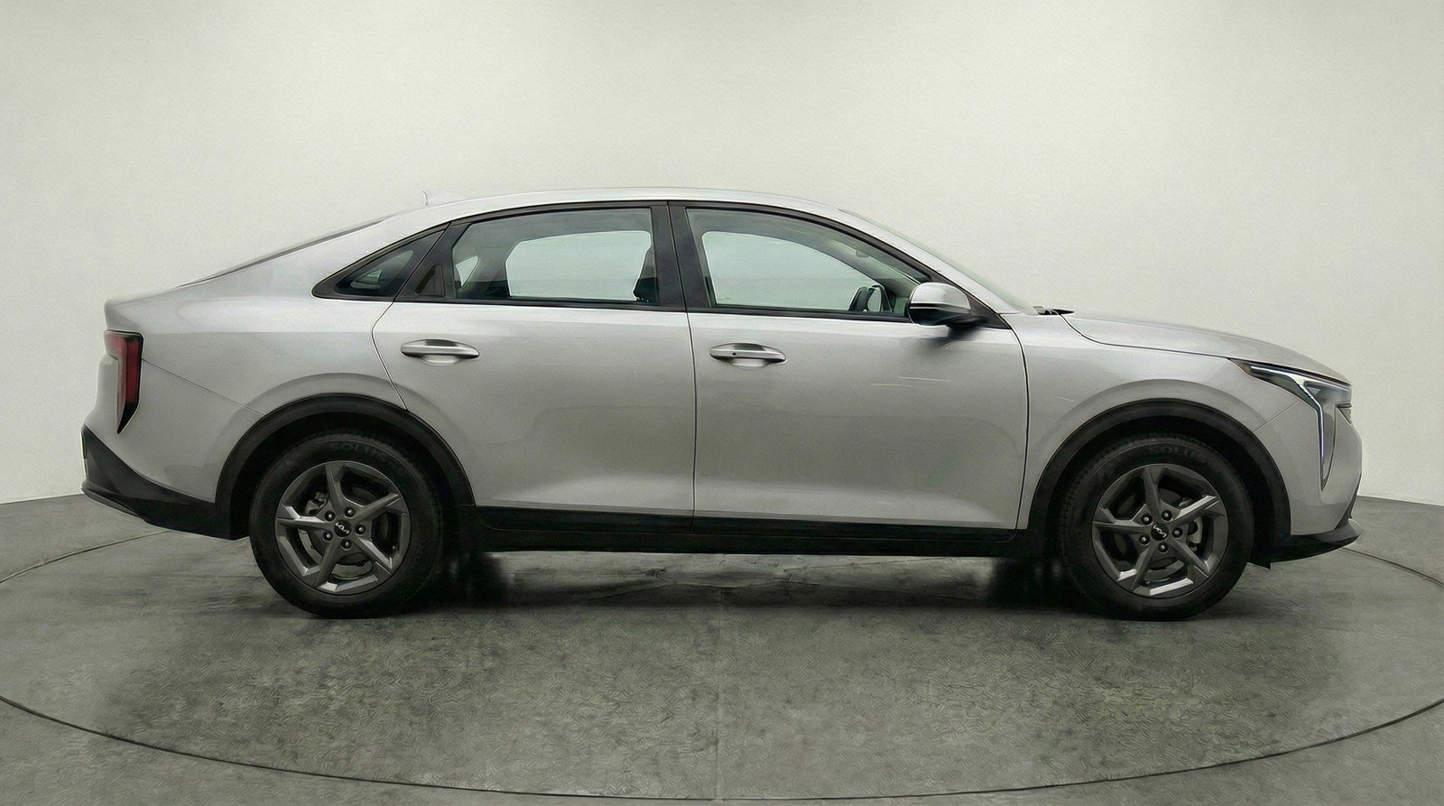 Used 2025 Kia K4 LXS FWD image 11
