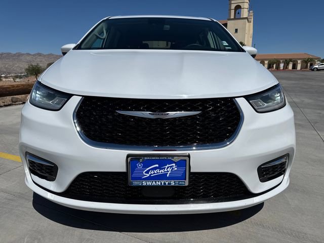 Used 2023 Chrysler Pacifica Touring-L image 8