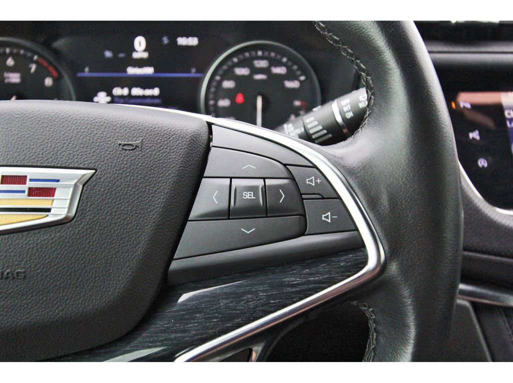 Used 2022 Cadillac XT5 Premium Luxury w/ Technology Package image 16