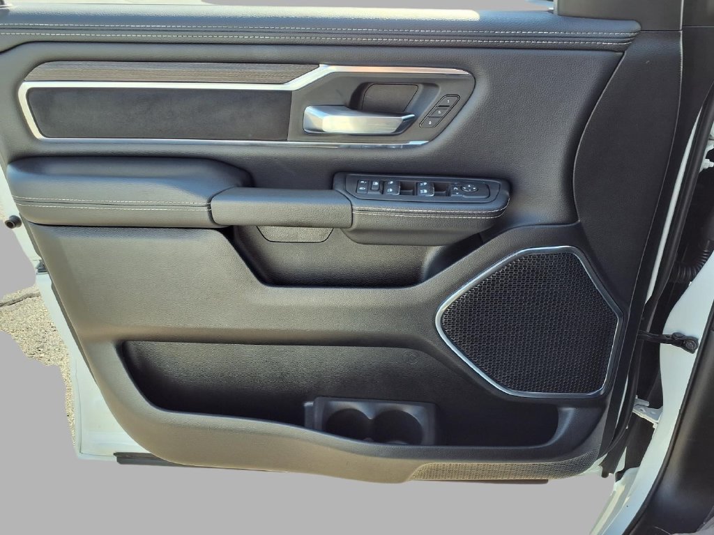 Used 2026 RAM 1500 Laramie AWD/4WD image 16