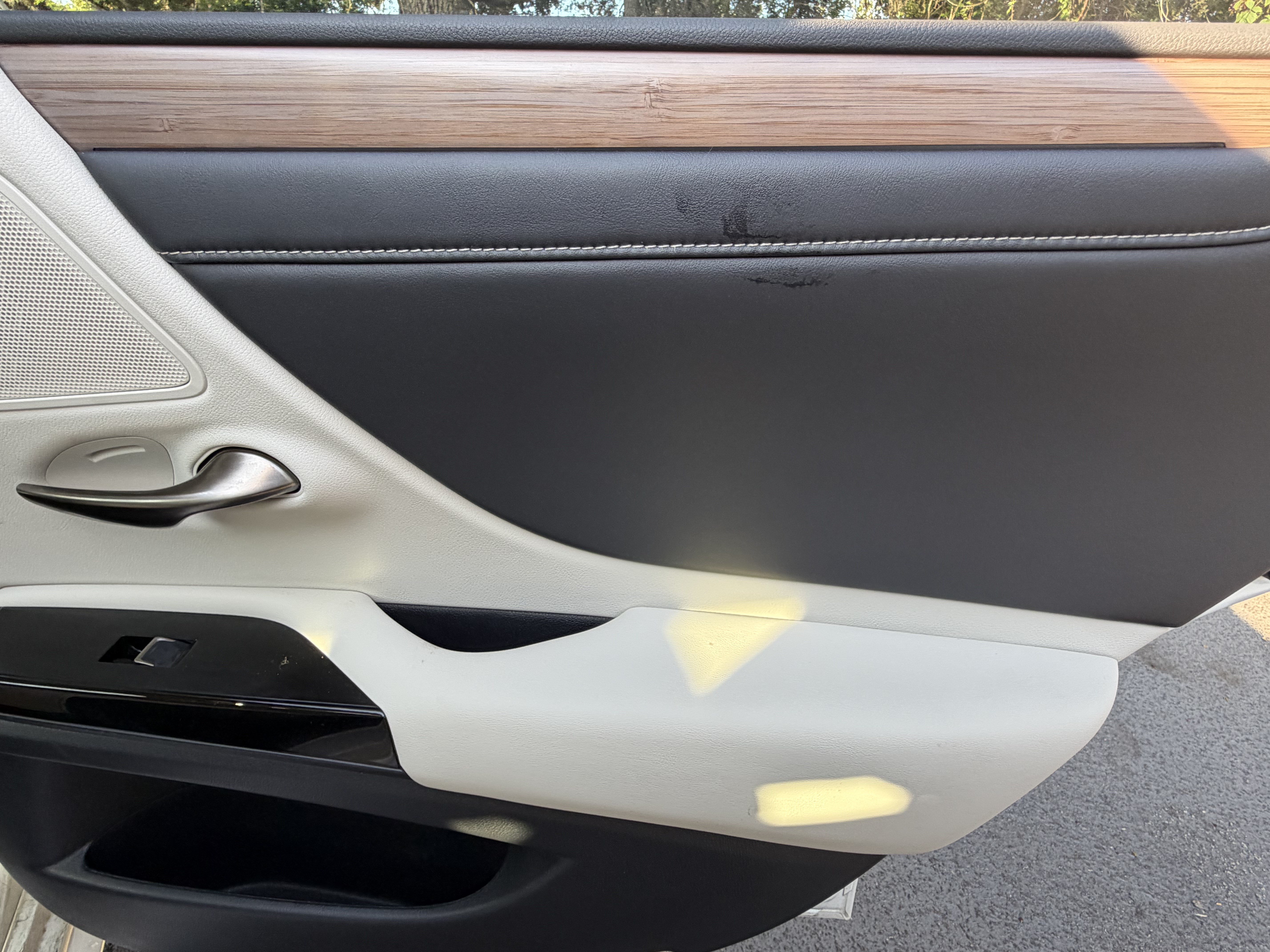Used 2023 Lexus ES 300h w/ Premium Package FWD image 38