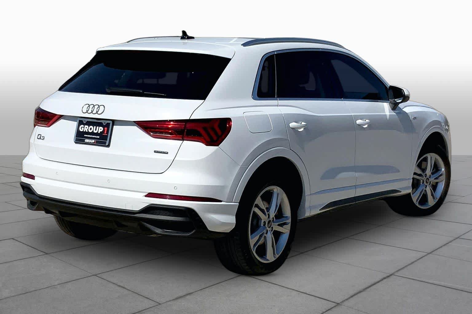 Used 2022 Audi Q3 2.0T Premium Plus w/ Premium Plus Package AWD/4WD image 13
