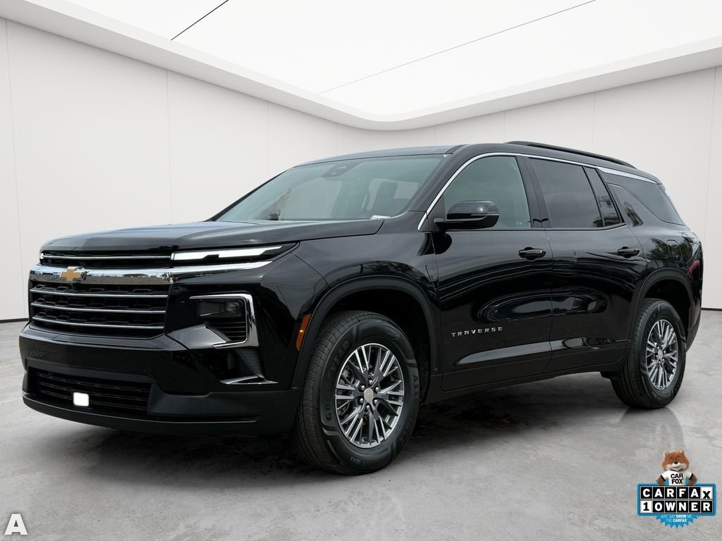 Used 2025 Chevrolet Traverse LT AWD/4WD image 2