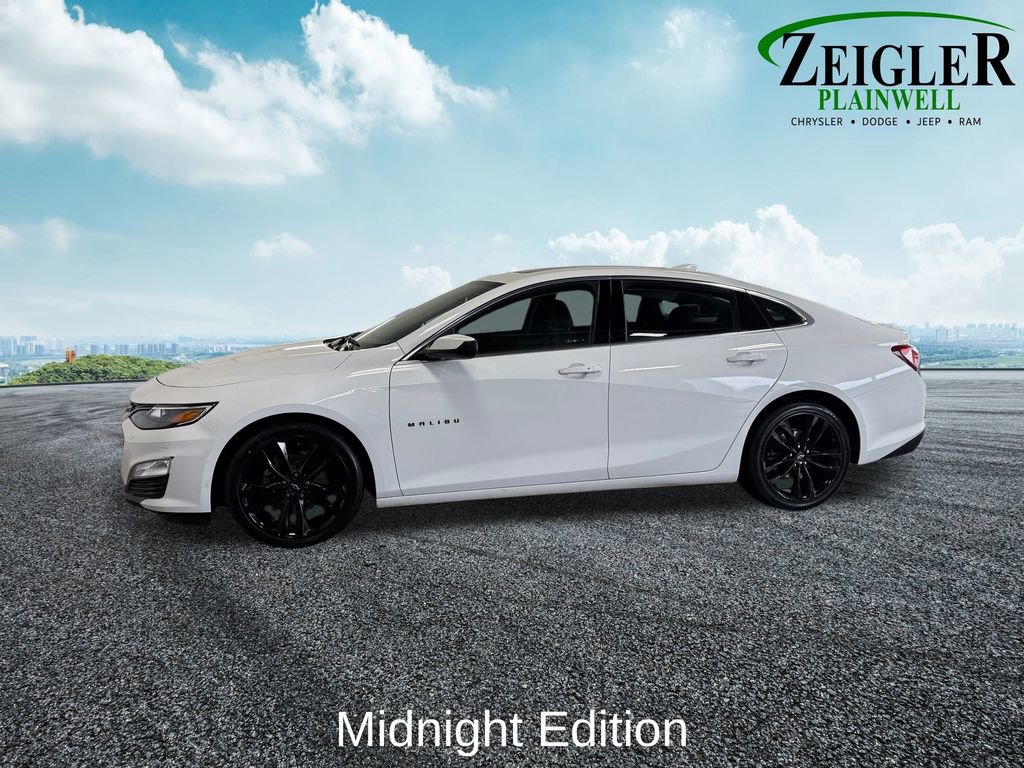 Used 2023 Chevrolet Malibu LT image 3