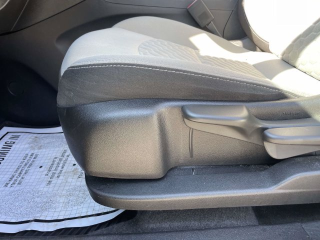 Used 2019 Chevrolet Equinox LS FWD image 20