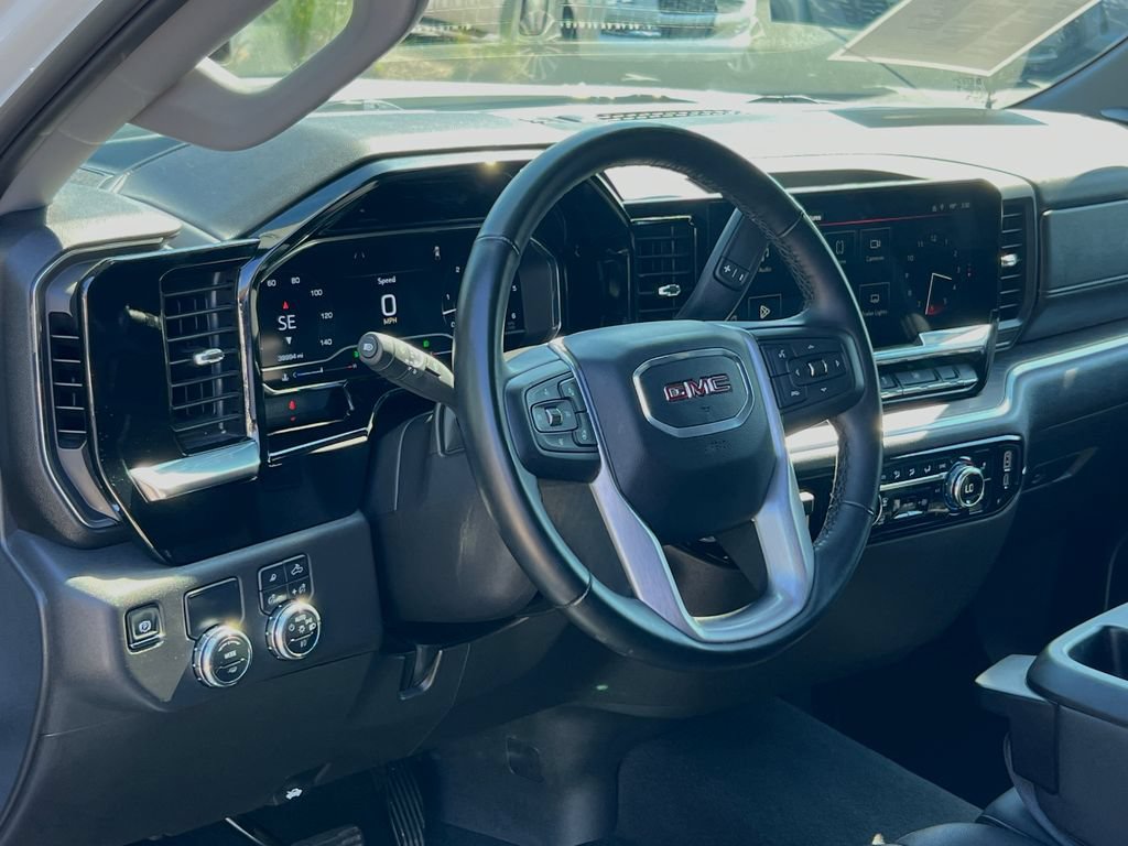 Used 2025 GMC Sierra 1500 SLT RWD image 5