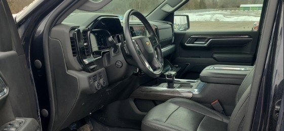 Used 2022 Chevrolet Silverado 1500 LTZ w/ LTZ Premium Package image 6