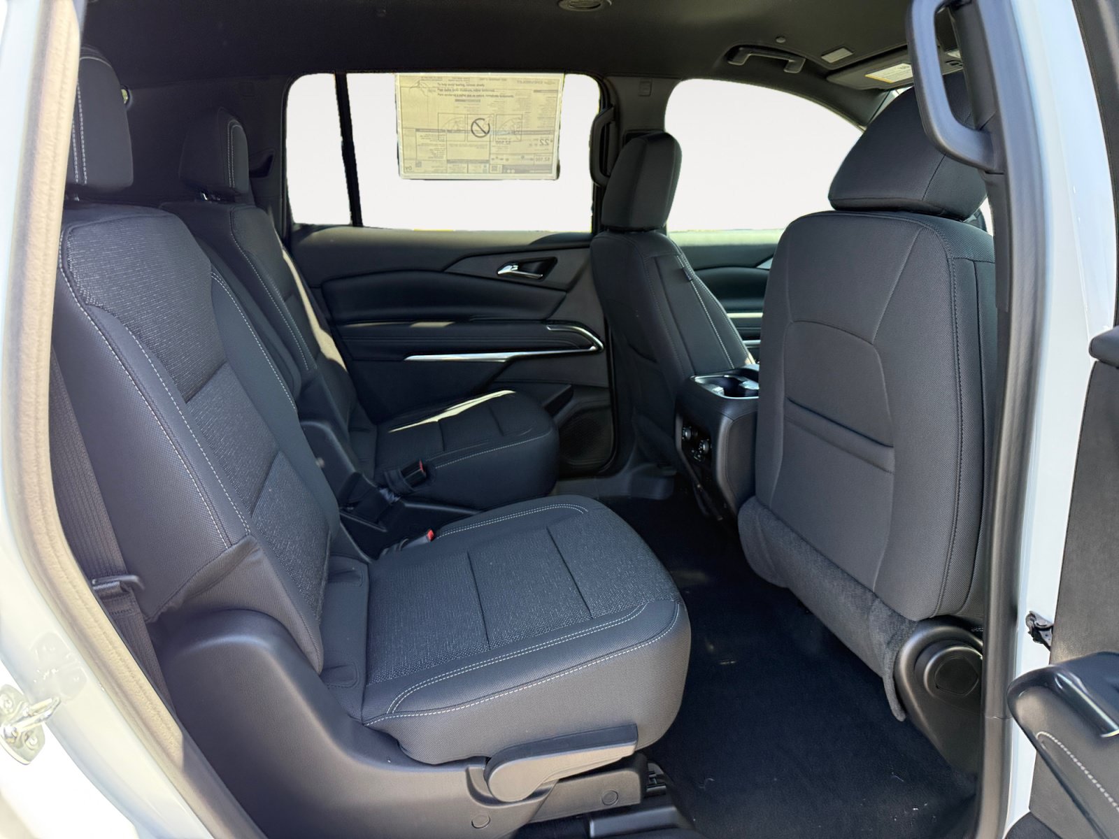 New 2027 Chevrolet Traverse LT w/ Driver Confidence Package FWD image 18