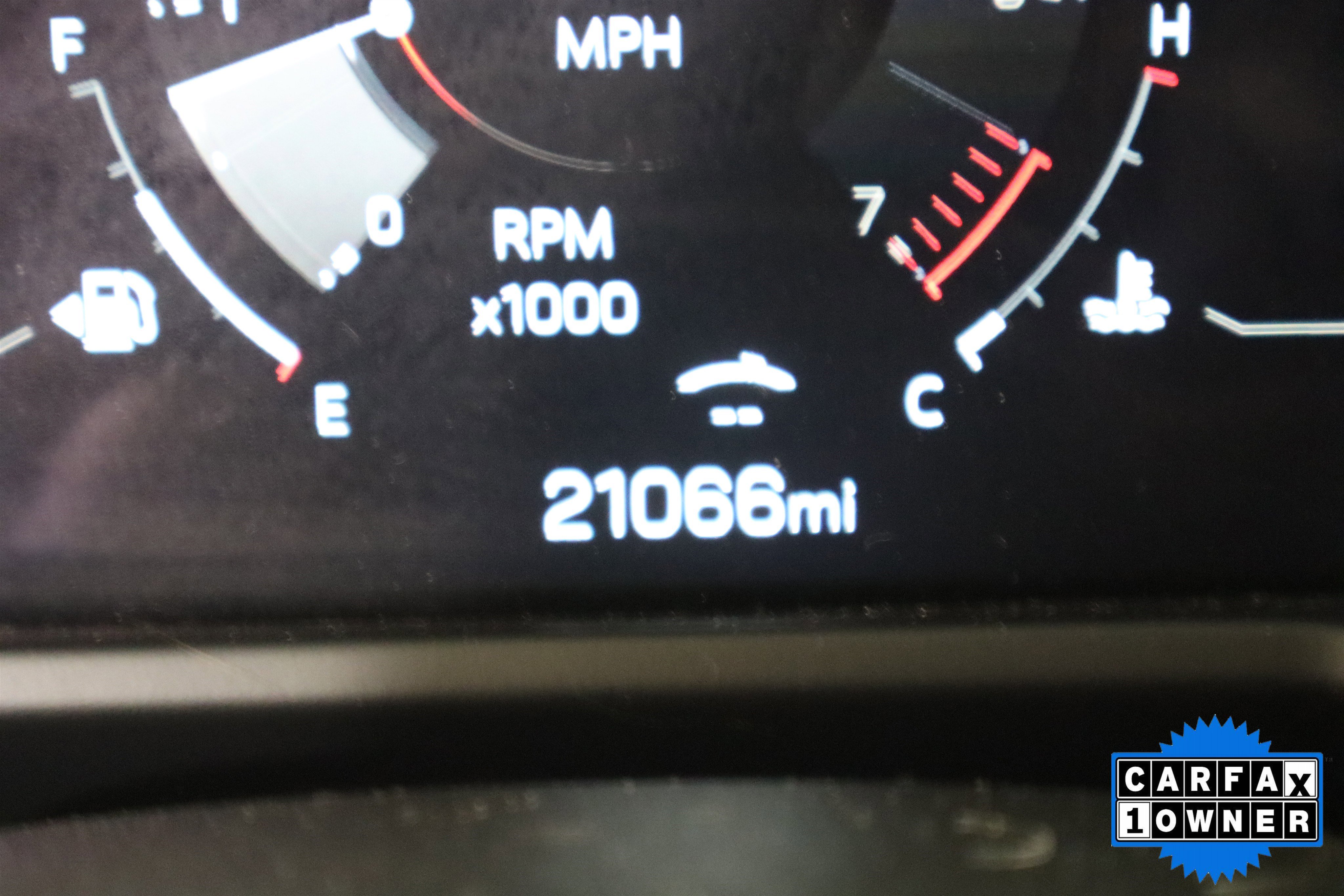 Used 2025 GMC Acadia Elevation AWD/4WD image 20