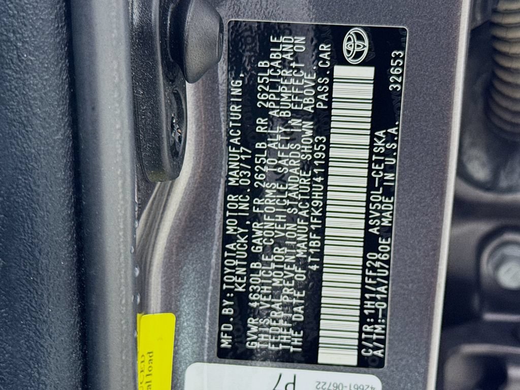 Used 2017 Toyota Camry SE w/ Moonroof Package FWD image 38