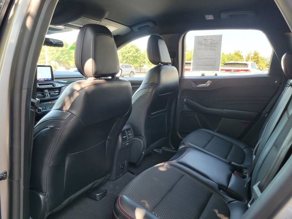 Used 2024 Ford Escape ST-Line Select AWD/4WD image 15