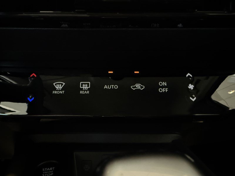 New 2026 Nissan Kicks SR FWD image 33