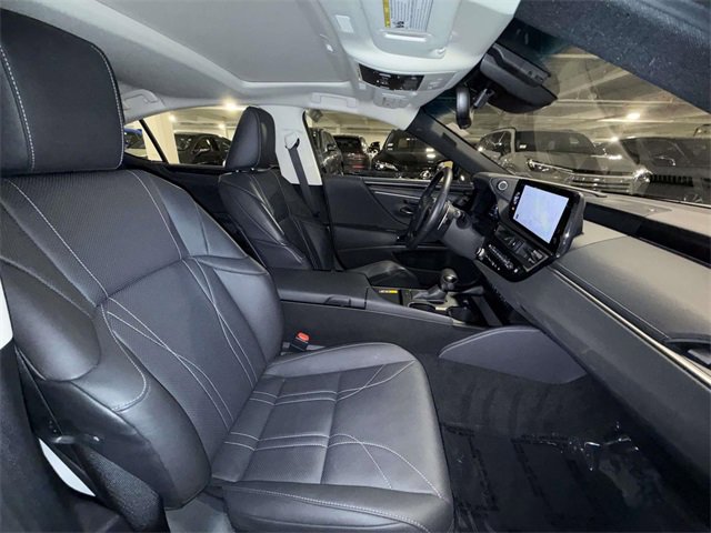 Used 2025 Lexus ES 350 Luxury w/ Technology Package image 14