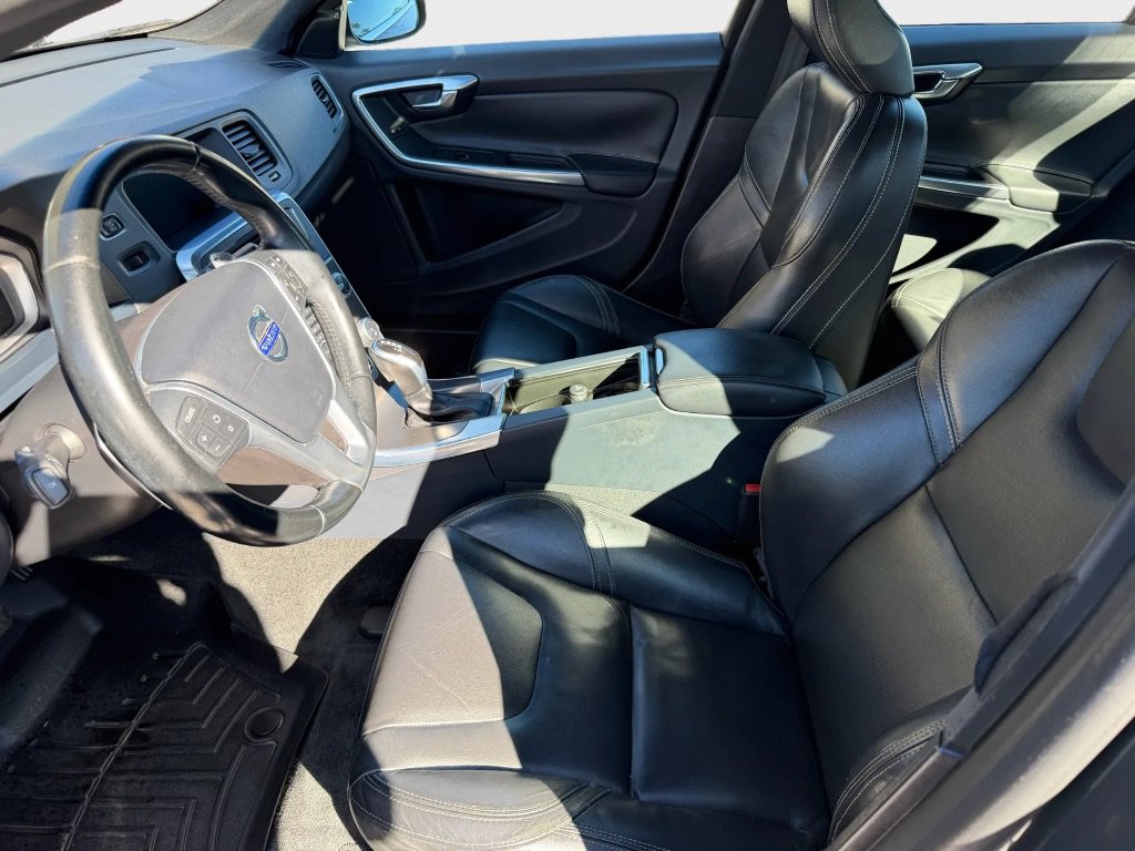 Used 2015 Volvo S60 T6 image 7