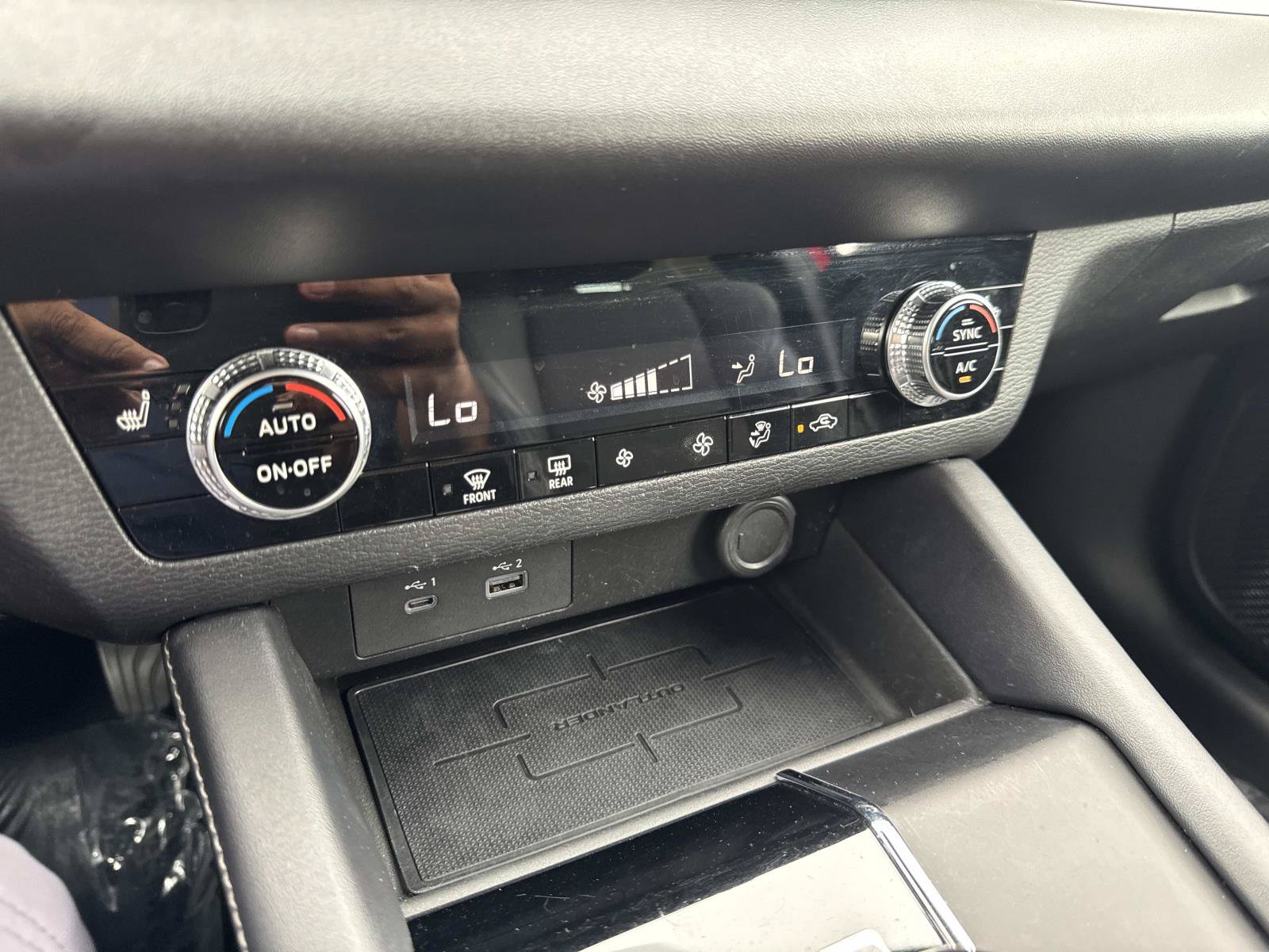Used 2023 Mitsubishi Outlander SE FWD image 23
