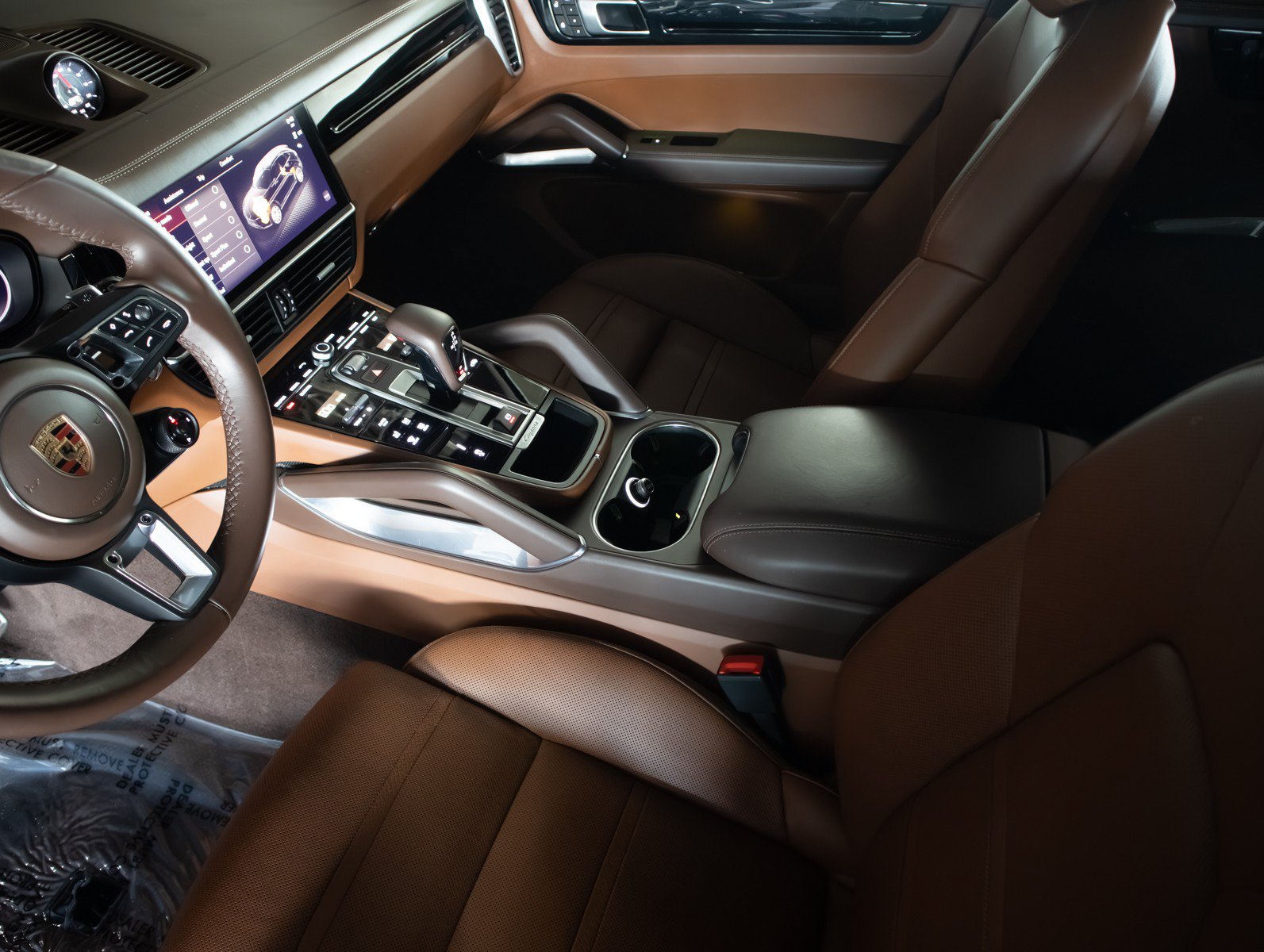 Certified 2023 Porsche Cayenne Turbo AWD/4WD image 18