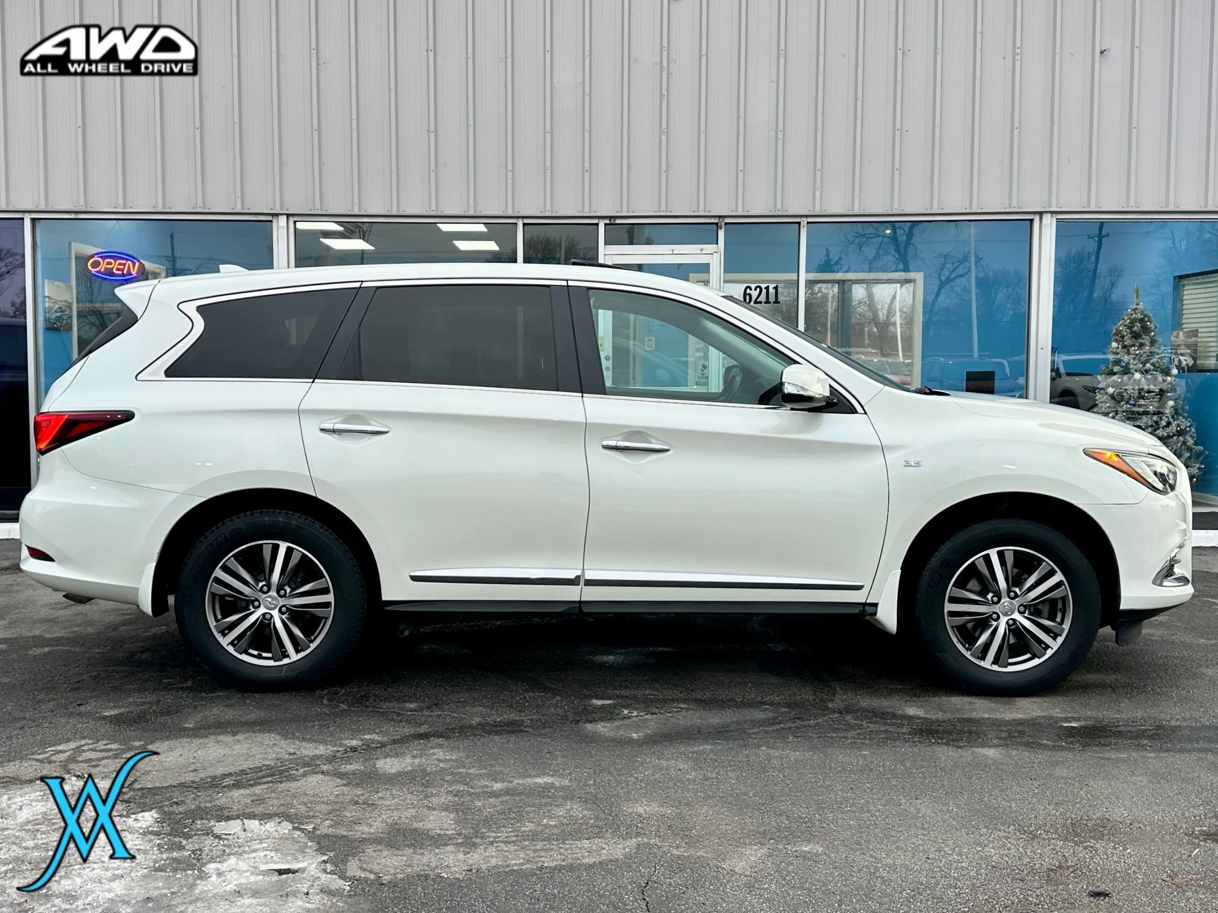 Used 2019 INFINITI QX60 Pure AWD/4WD image 8