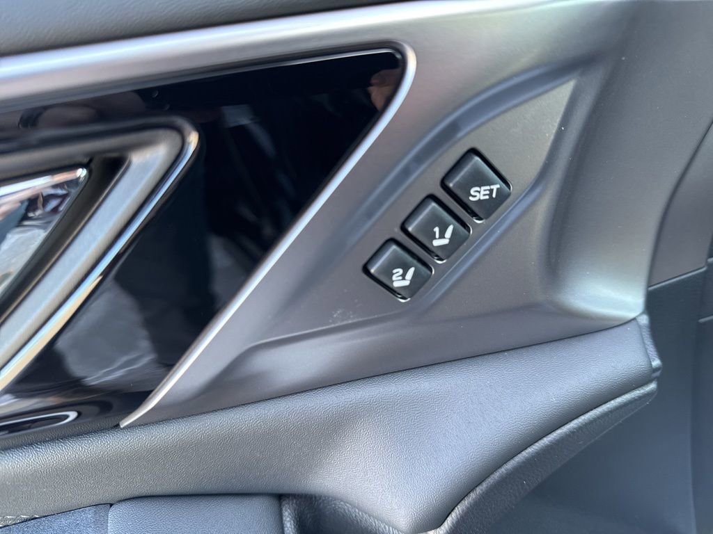 Used 2025 Subaru Outback Limited image 17