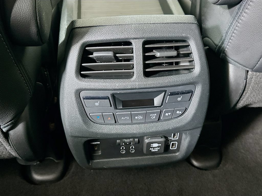 Certified 2022 Honda Pilot Touring image 26