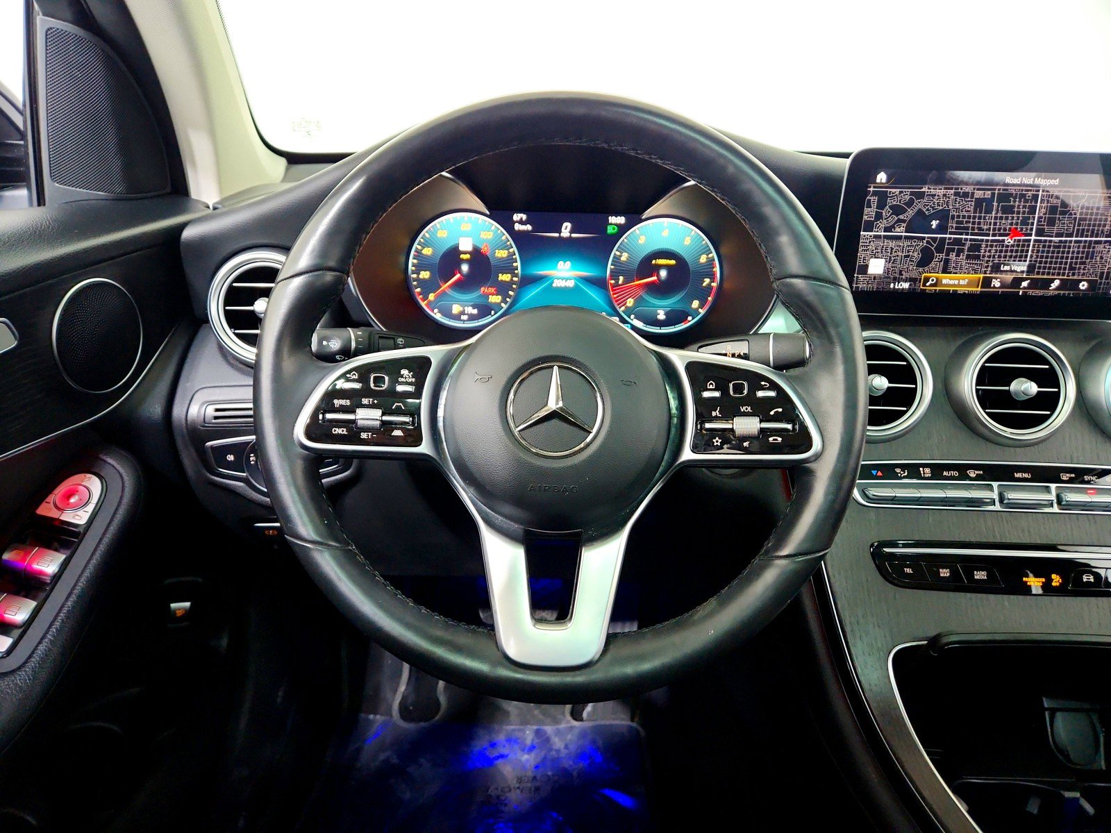 Used 2022 Mercedes-Benz GLC 300 4MATIC image 24